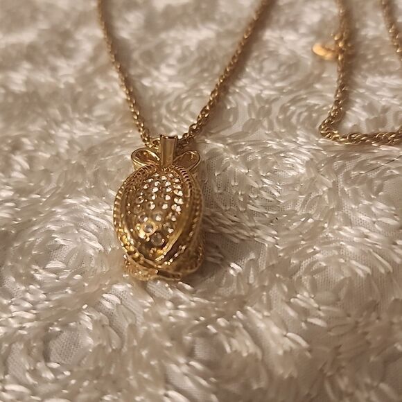 Vintage Joan Rivers Gold Paved Diamond Necklace - Picture 3 of 7